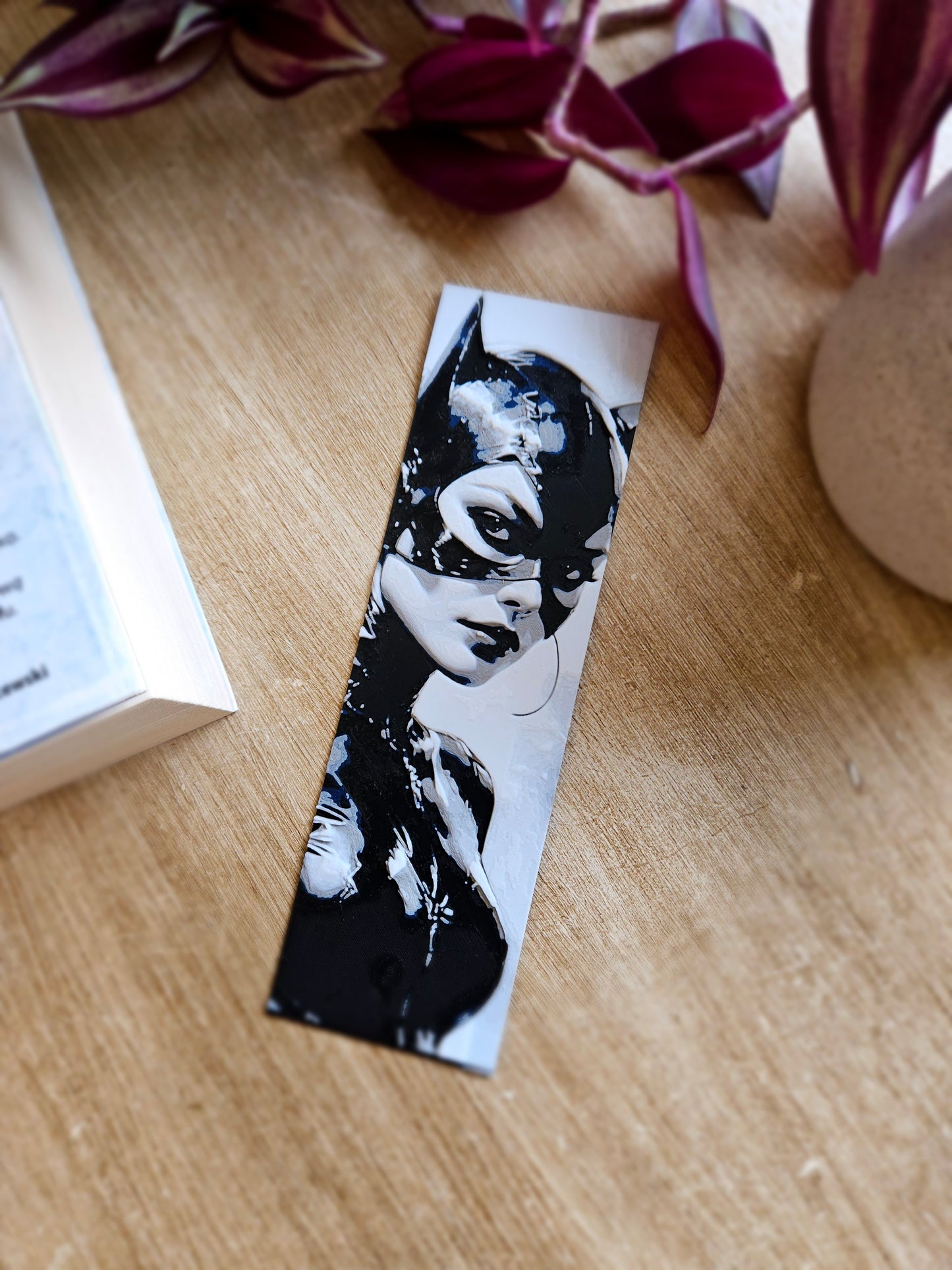 Catwoman 3D Printed Bookmark – Batman Movie-Inspired Design