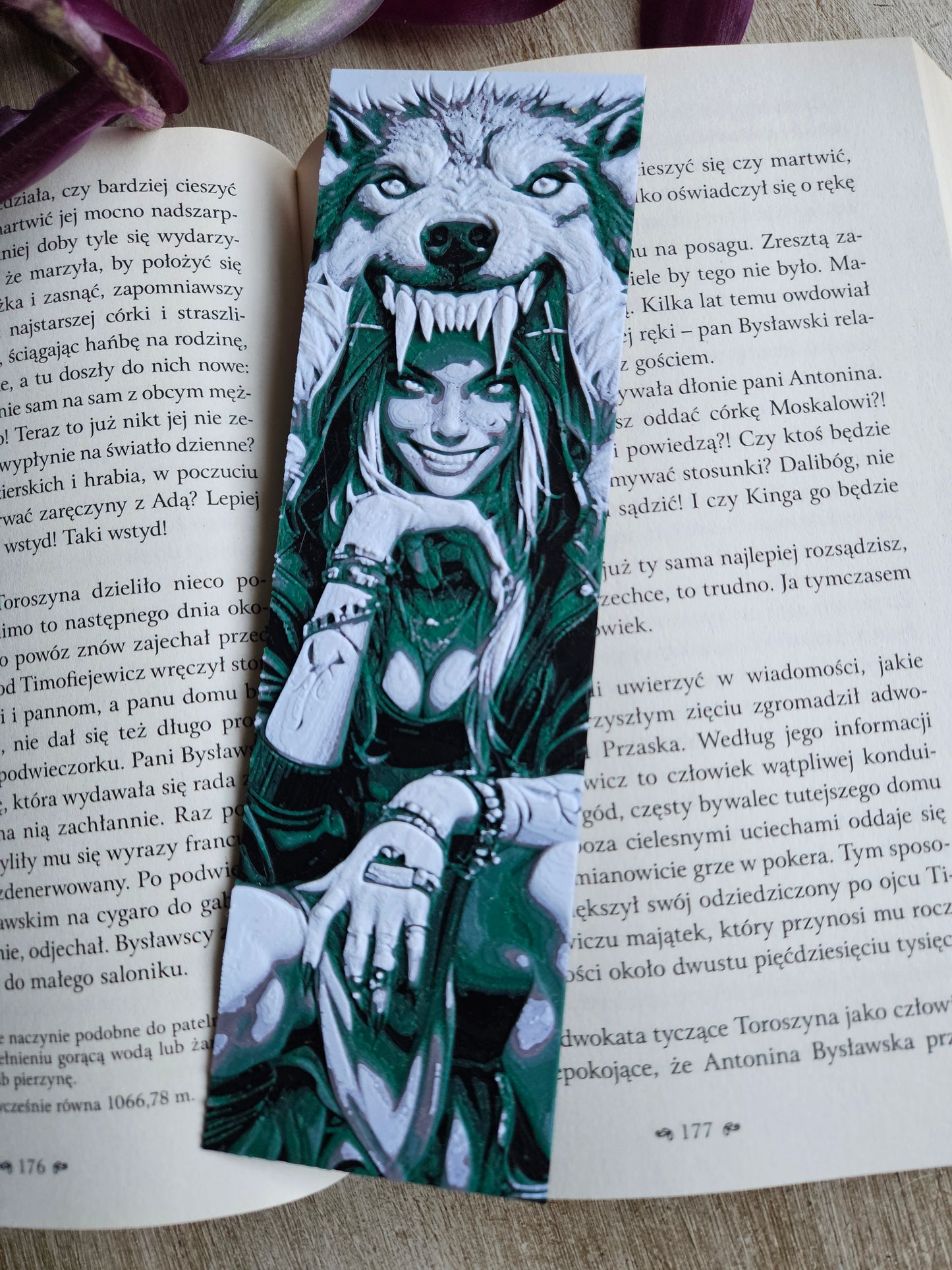 Fierce Wolf Spirit 3D Printed Bookmark – Tribal Mystique