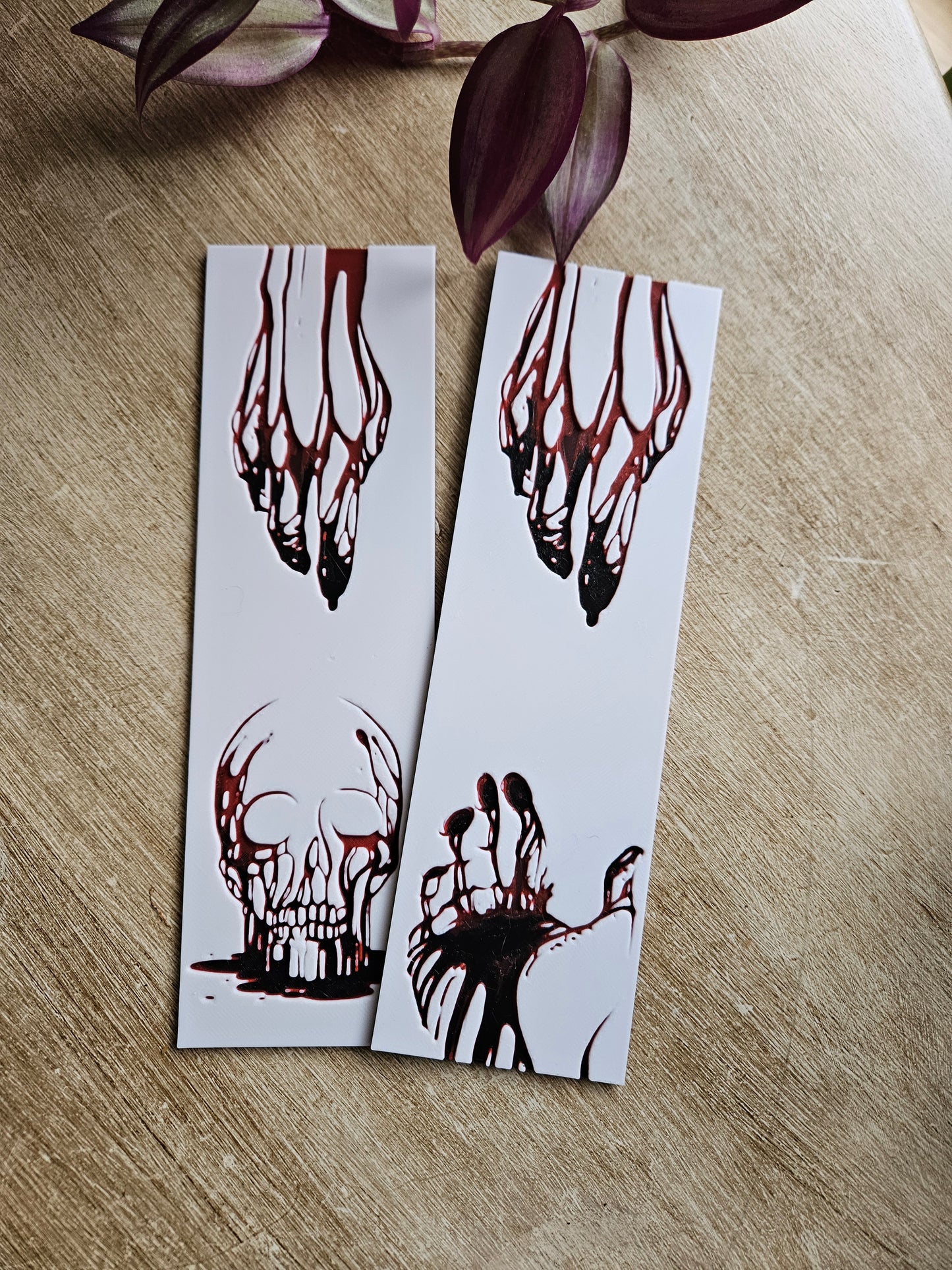 3D Printed Gothic Skull & Dripping Hand Bookmarks - Set of 2 | Unique Horror Accessories for Book Lovers