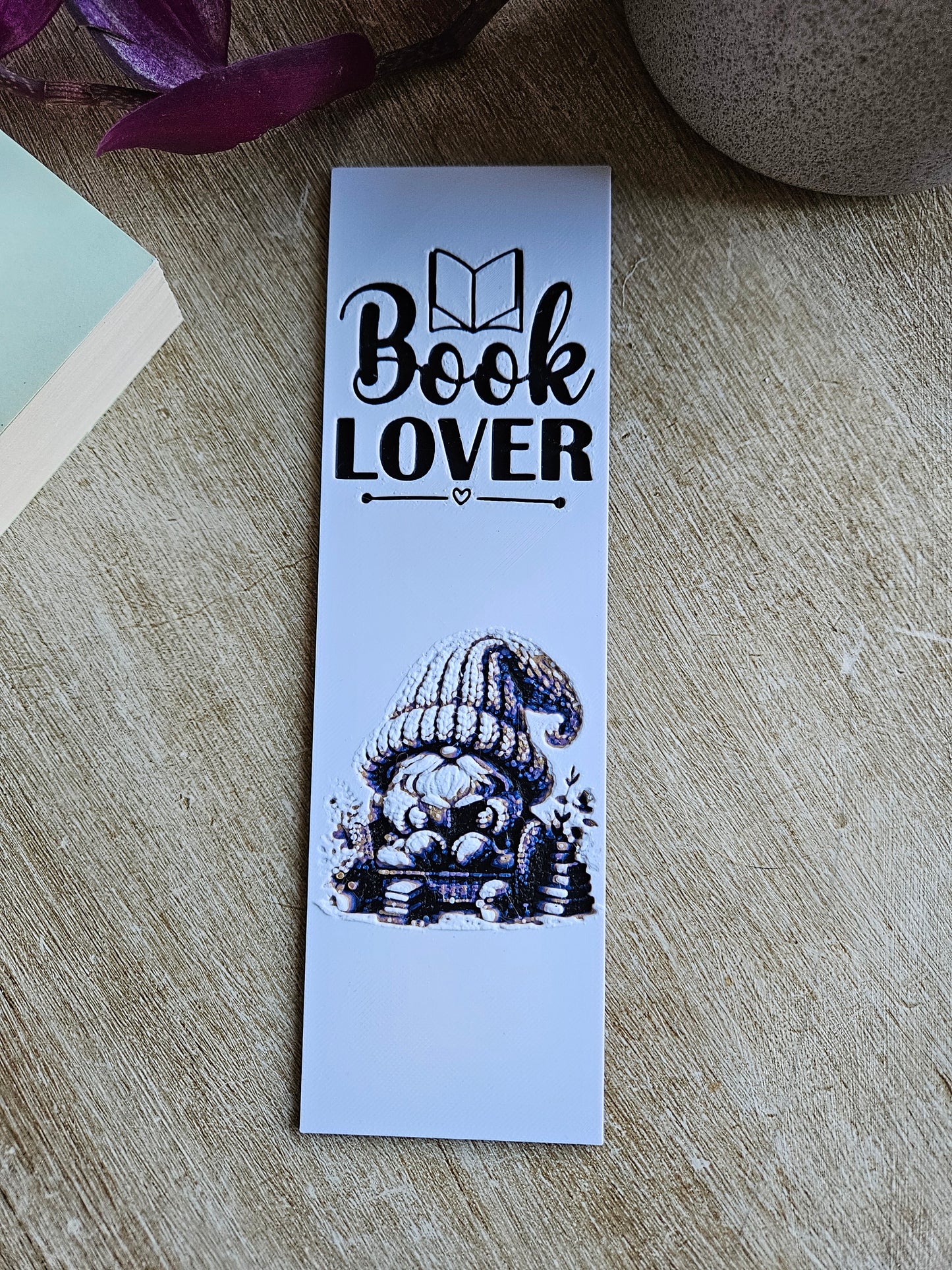 Book Lover's 3D Gnome Bookmark - Perfect for Bibliophiles!