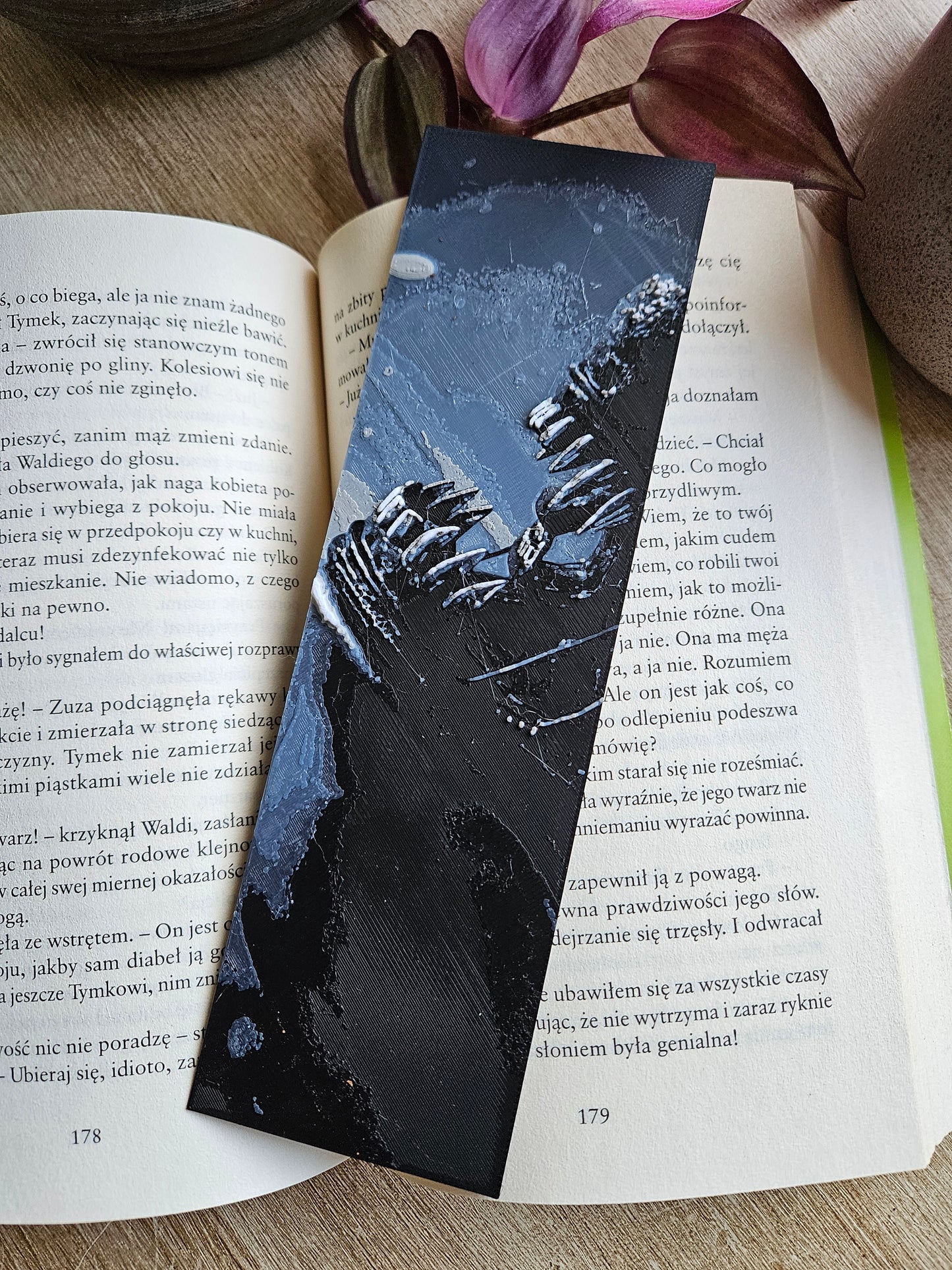 Set of 3 Alien Movie-Inspired 3D Printed Bookmarks | Perfect for Sci-Fi and Horror Fans